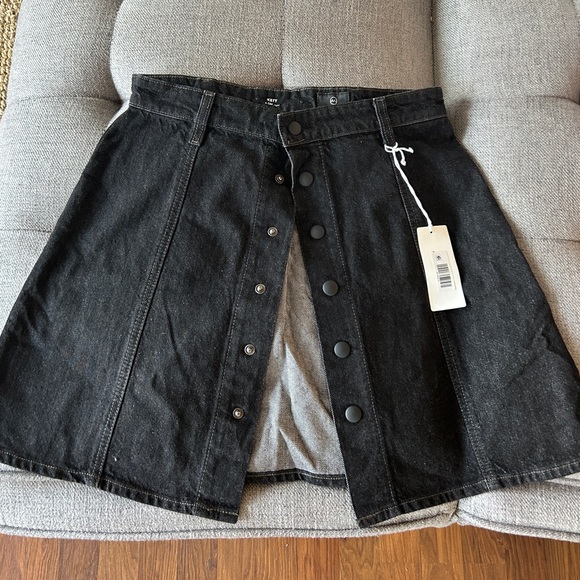 AG - KETY SKIRT - size 30R - Picture 5 of 11